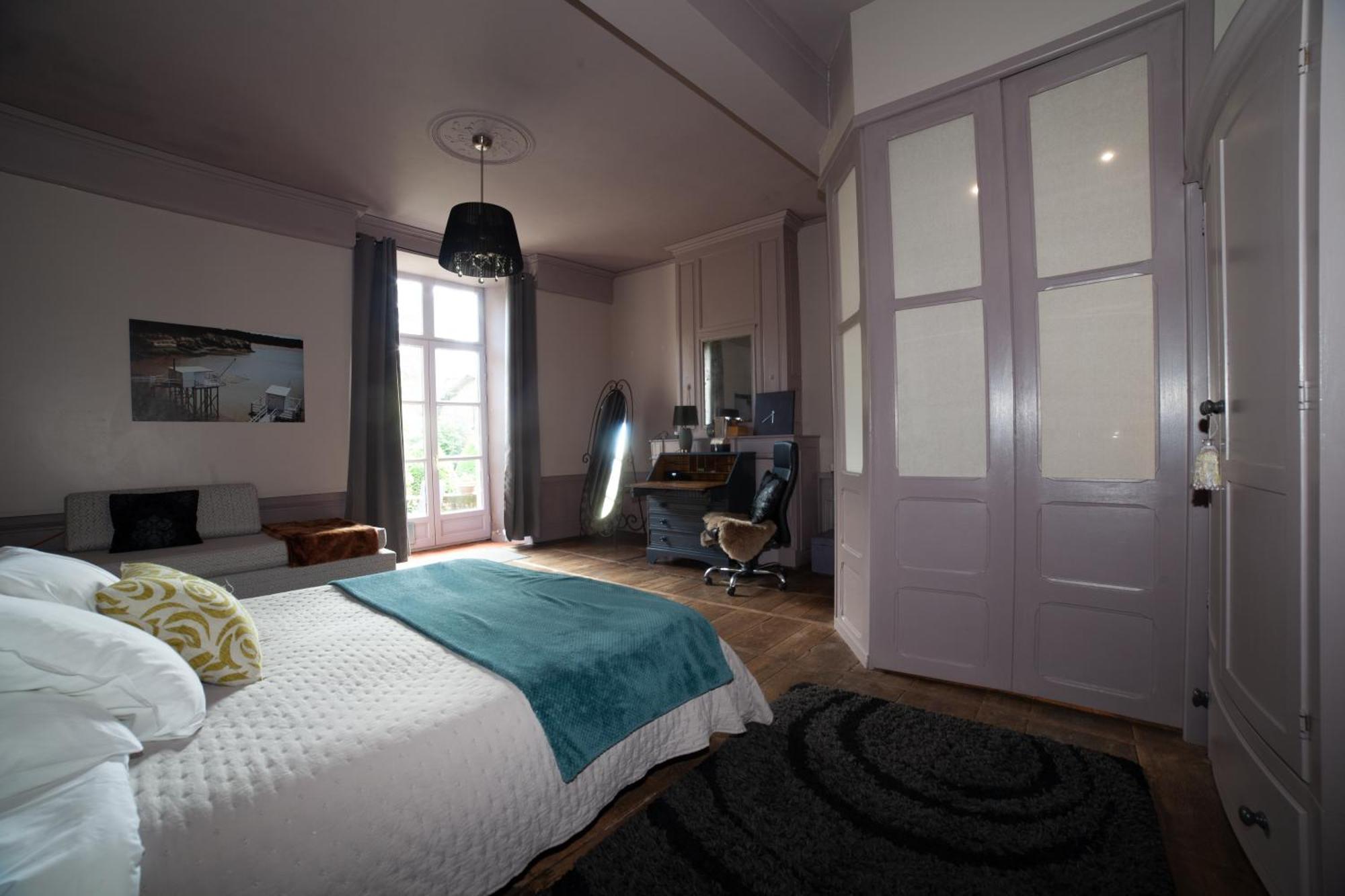 Pont Vieux Chambres Et Gites Конфоланс Екстериор снимка